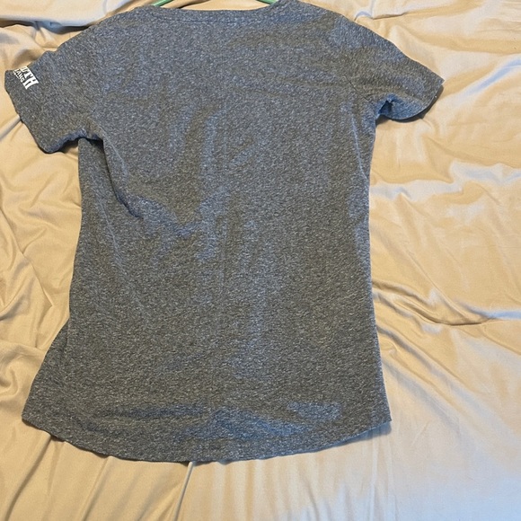 Duluth Trading Co Gray Short Sleeve Tee - Picture 3 of 4